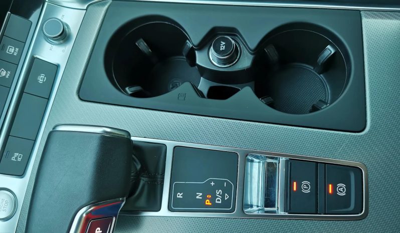 
								Audi A6 full									