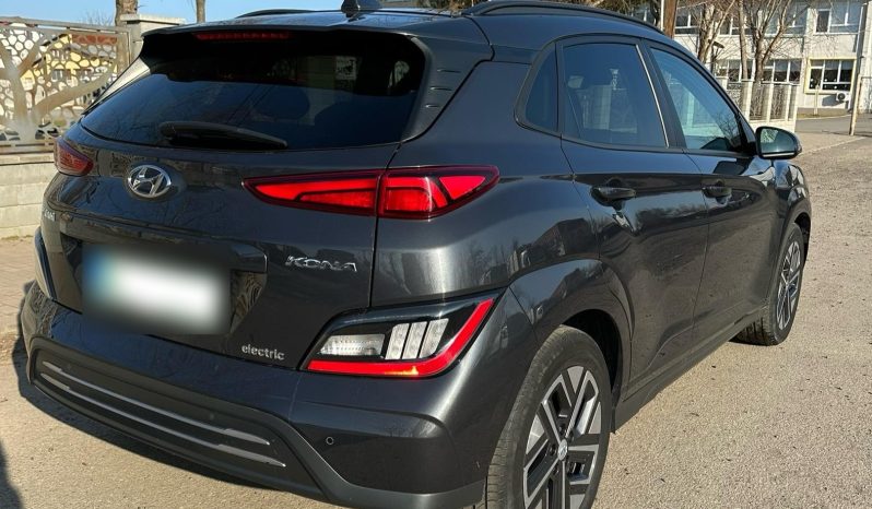 
								Hyundai KONA Electric 204HP Highway full									