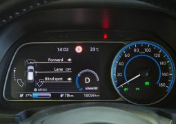 
										Nissan LEAF full									