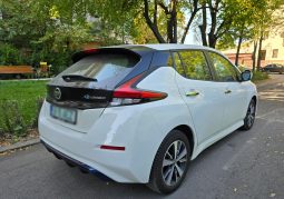 
										Nissan LEAF full									