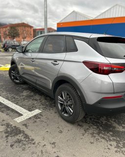 
										Opel Grandland 1.2 Turbo STARTSTOP AT8 GLX full									