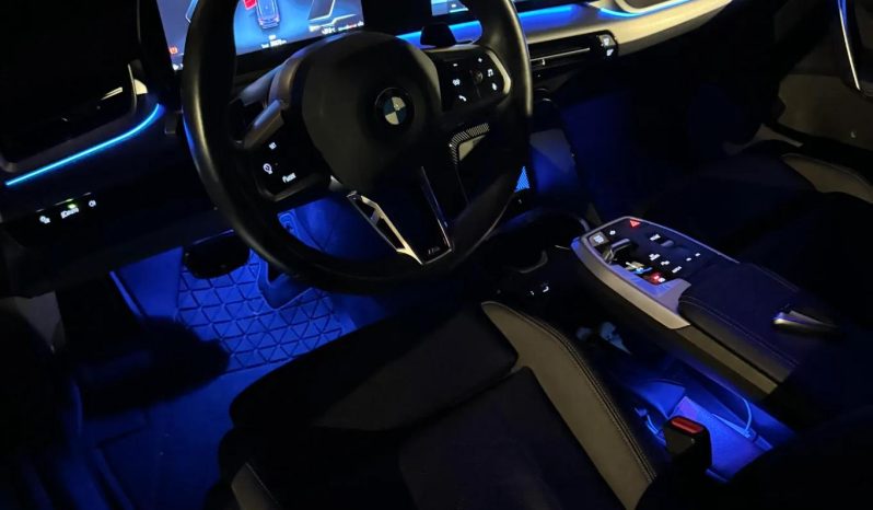 
								BMW X1 sDrive18i AT full									