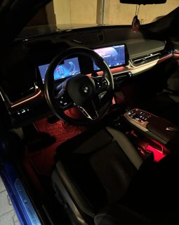 
										BMW X1 sDrive18i AT full									