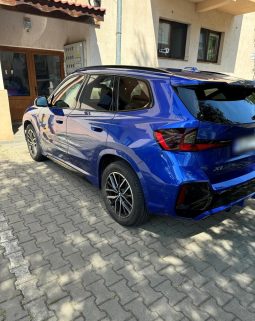 
										BMW X1 sDrive18i AT full									