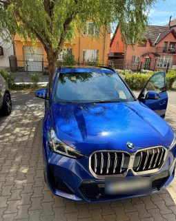 
										BMW X1 sDrive18i AT full									