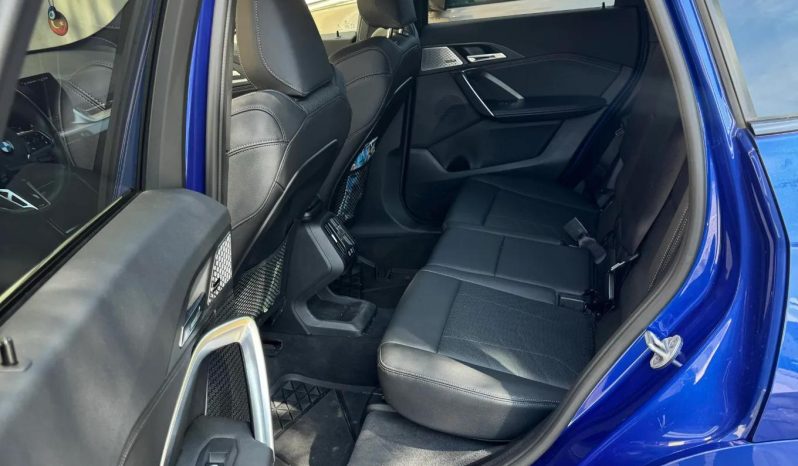 
								BMW X1 sDrive18i AT full									