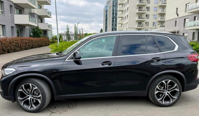 
								BMW X5 xDrive40i 2020 full									