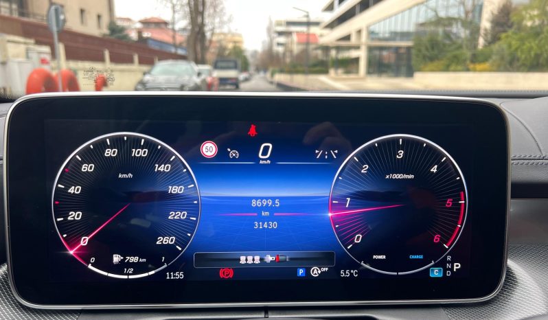 
								Mercedes-Benz C 300 d 9G-TRONIC AMG Line full									