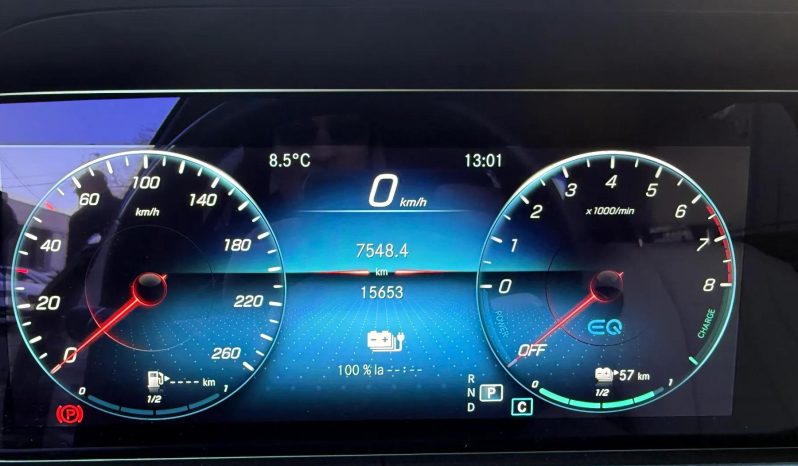 
								Mercedes-Benz E full									