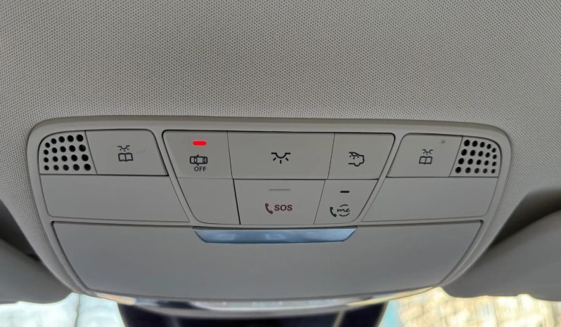 
								Mercedes-Benz E full									