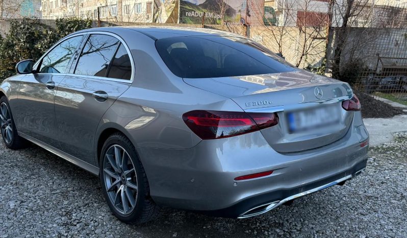 
								Mercedes-Benz E full									