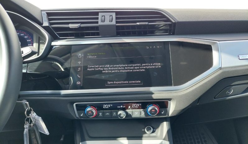 
								Audi Q3 full									