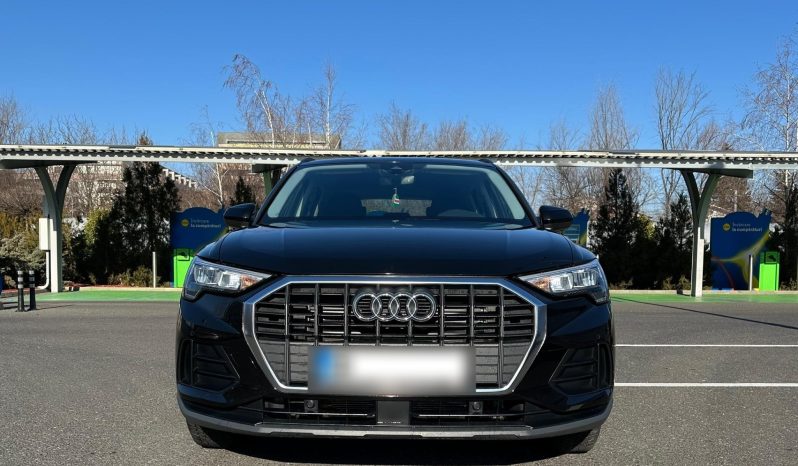 
								Audi Q3 full									
