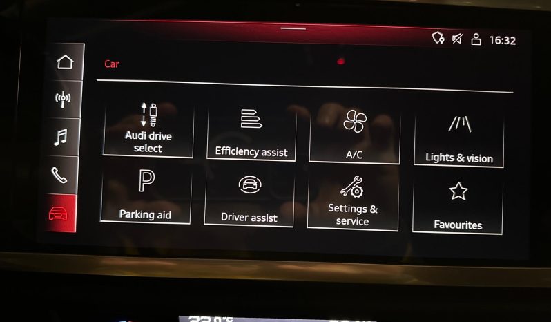 
								Audi Q3 full									