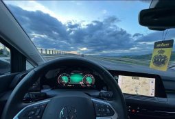 
										Volkswagen Golf Variant 1.5 eTSI MHEV 150HP DSG Style full									