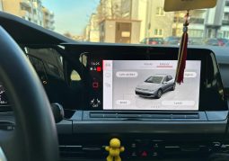 
										Volkswagen Golf Variant 1.5 eTSI MHEV 150HP DSG Style full									
