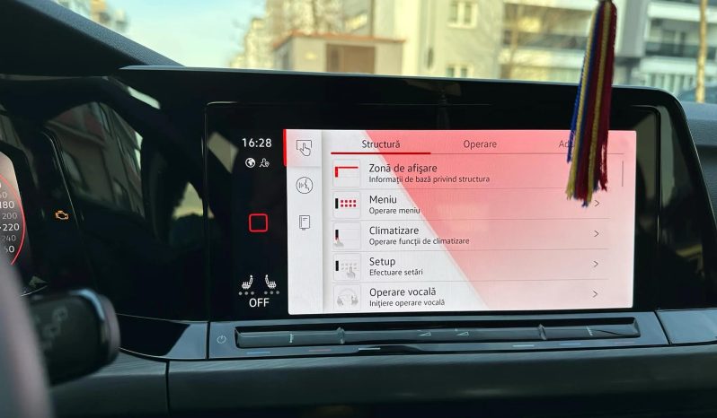 
								Volkswagen Golf Variant 1.5 eTSI MHEV 150HP DSG Style full									