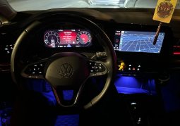 
										Volkswagen Golf Variant 1.5 eTSI MHEV 150HP DSG Style full									