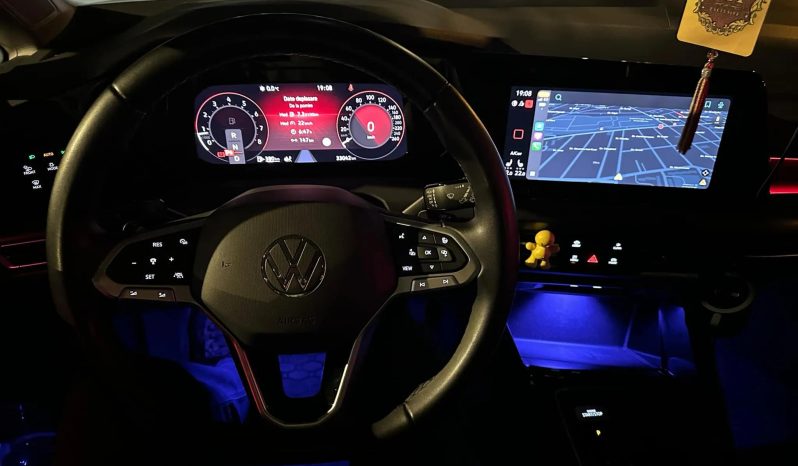 
								Volkswagen Golf Variant 1.5 eTSI MHEV 150HP DSG Style full									