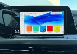 
										Volkswagen Golf Variant 1.5 eTSI MHEV 150HP DSG Style full									