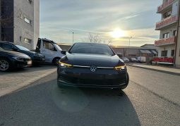 
										Volkswagen Golf Variant 1.5 eTSI MHEV 150HP DSG Style full									
