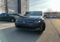 
										Volkswagen Golf Variant 1.5 eTSI MHEV 150HP DSG Style full									