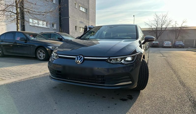 
								Volkswagen Golf Variant 1.5 eTSI MHEV 150HP DSG Style full									