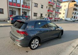 
										Volkswagen Golf Variant 1.5 eTSI MHEV 150HP DSG Style full									