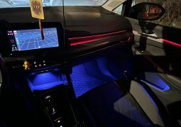 
										Volkswagen Golf Variant 1.5 eTSI MHEV 150HP DSG Style full									