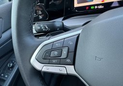 
										Volkswagen Golf Variant 1.5 eTSI MHEV 150HP DSG Style full									
