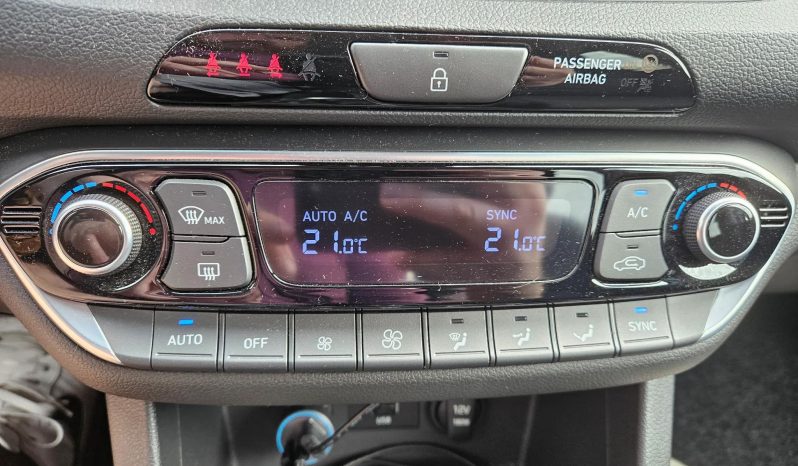
								Hyundai i30 1.5 T-GDI 160HP MHEV 5DR MT Highway full									
