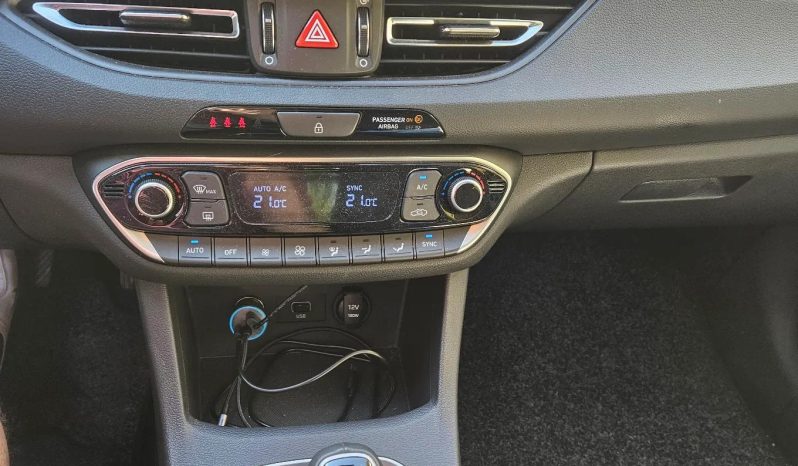 
								Hyundai i30 1.5 T-GDI 160HP MHEV 5DR MT Highway full									