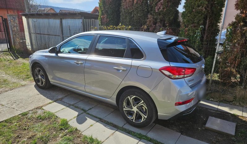 
								Hyundai i30 1.5 T-GDI 160HP MHEV 5DR MT Highway full									