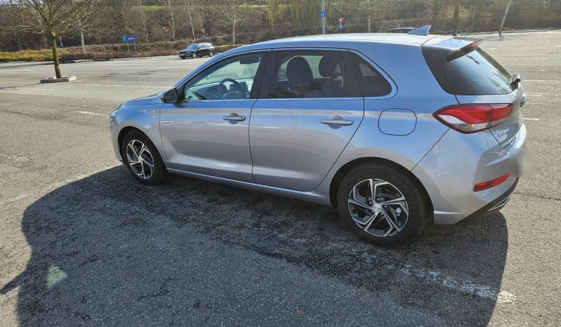
								Hyundai i30 1.5 T-GDI 160HP MHEV 5DR MT Highway full									