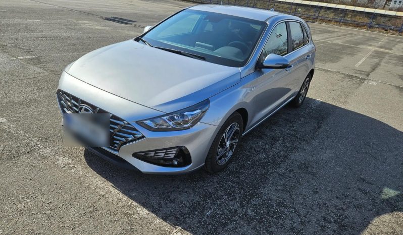 
								Hyundai i30 1.5 T-GDI 160HP MHEV 5DR MT Highway full									