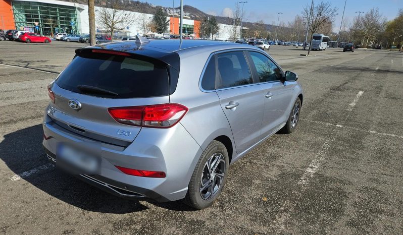 
								Hyundai i30 1.5 T-GDI 160HP MHEV 5DR MT Highway full									