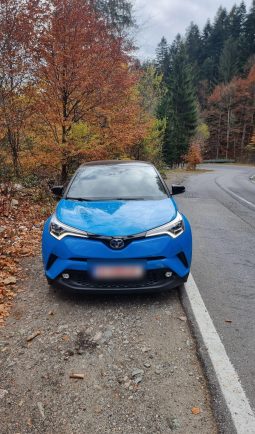 
										Toyota C-HR Hybrid Style full									