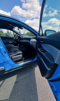 
										Toyota C-HR Hybrid Style full									