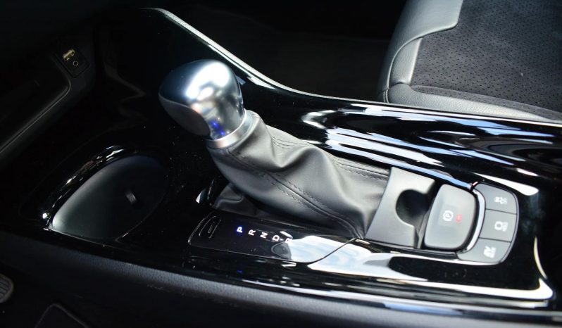 
								Toyota C-HR Hybrid Style full									