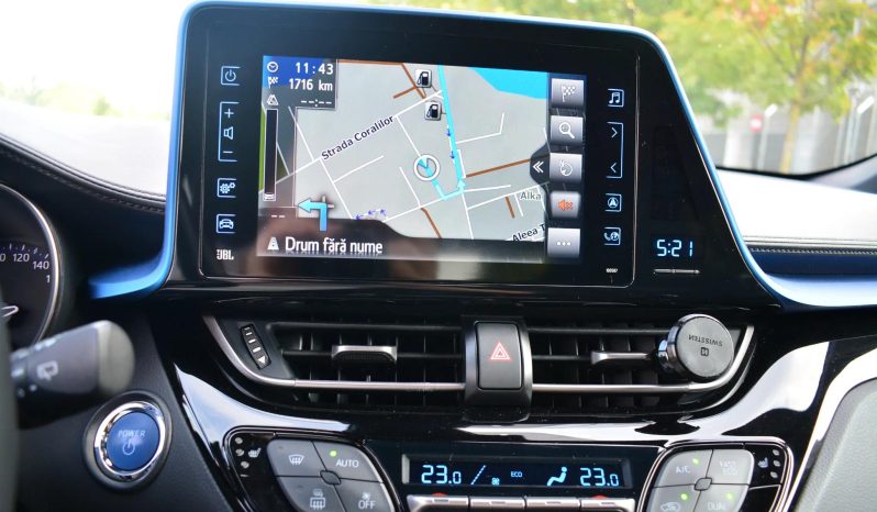 
								Toyota C-HR Hybrid Style full									