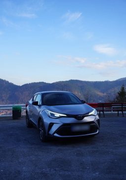 
										Toyota C-HR 2.0 HSD 184 HP 4×2 CVT C-lassy bi-tone full									