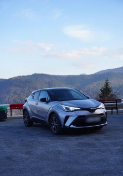 
										Toyota C-HR 2.0 HSD 184 HP 4×2 CVT C-lassy bi-tone full									