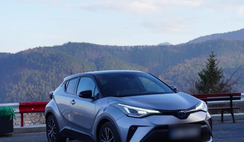 
								Toyota C-HR 2.0 HSD 184 HP 4×2 CVT C-lassy bi-tone full									
