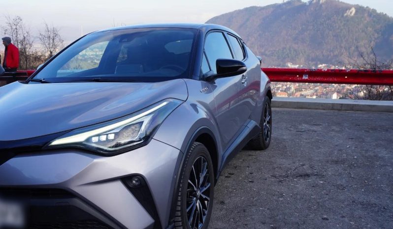 
								Toyota C-HR 2.0 HSD 184 HP 4×2 CVT C-lassy bi-tone full									