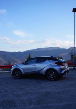 
										Toyota C-HR 2.0 HSD 184 HP 4×2 CVT C-lassy bi-tone full									