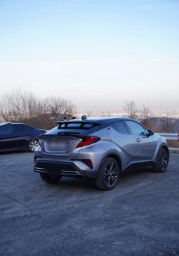 
										Toyota C-HR 2.0 HSD 184 HP 4×2 CVT C-lassy bi-tone full									