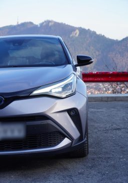 
										Toyota C-HR 2.0 HSD 184 HP 4×2 CVT C-lassy bi-tone full									