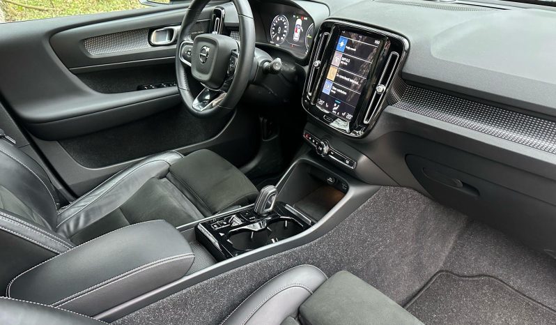 
								Volvo XC 40 Recharge T5 Twin Engine AT7 Inscription full									