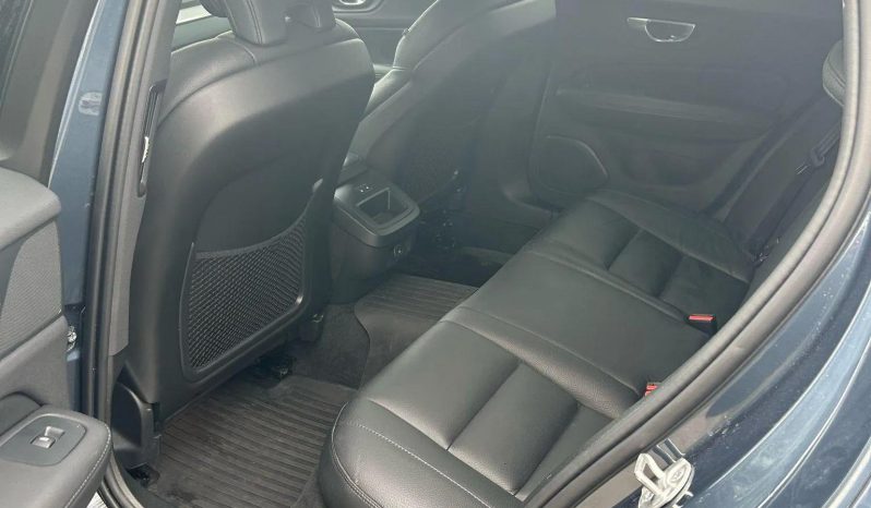 
								Volvo V60 B4 MHEV AT AWD Plus Bright full									