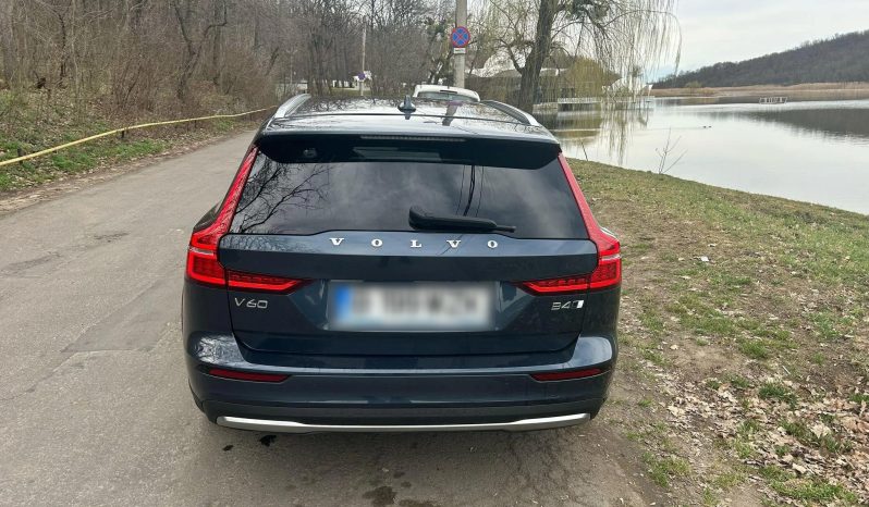 
								Volvo V60 B4 MHEV AT AWD Plus Bright full									